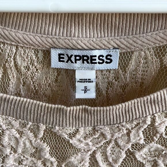 Lacy Top   - Picture 3 of 7